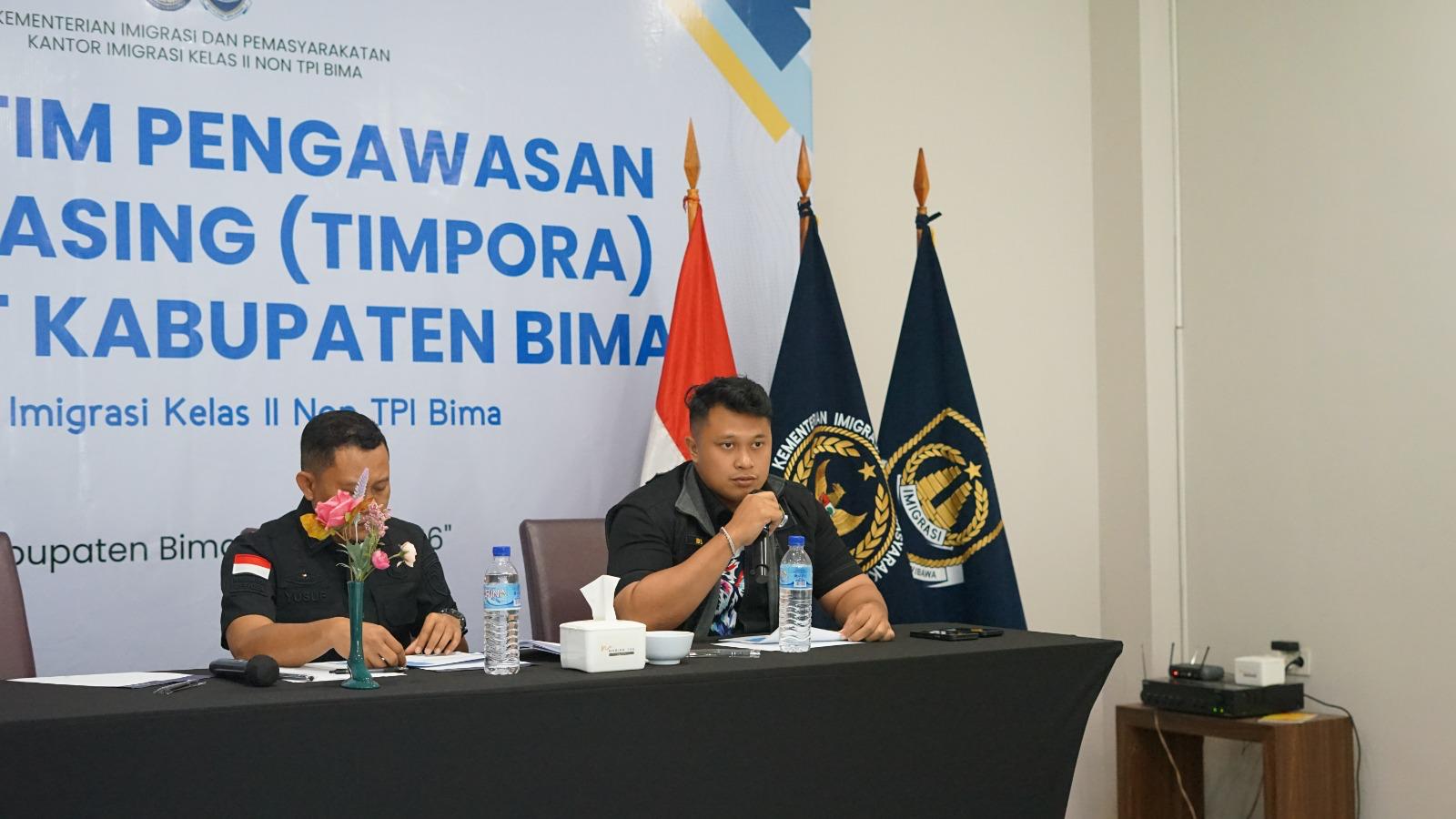 Kantor Imigrasi Kelas II Non TPI Bima, Melaksanakan Rapat Tim Pengawasan Orang Asing Tingkat Kabupaten Bima Tahun 2026. Perkuat Koordinasi Antar Instansi Dalam Pengawasan Orang Asing